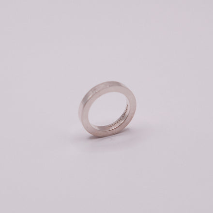 Essential Ring Small